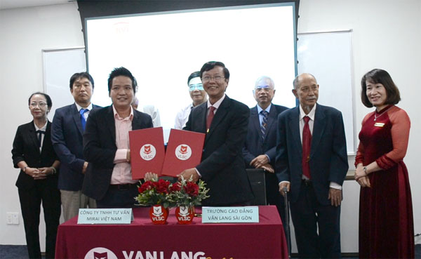 Trường CĐ Văn Lang Sài Gòn ký kết hợp tác với 2 đối tác